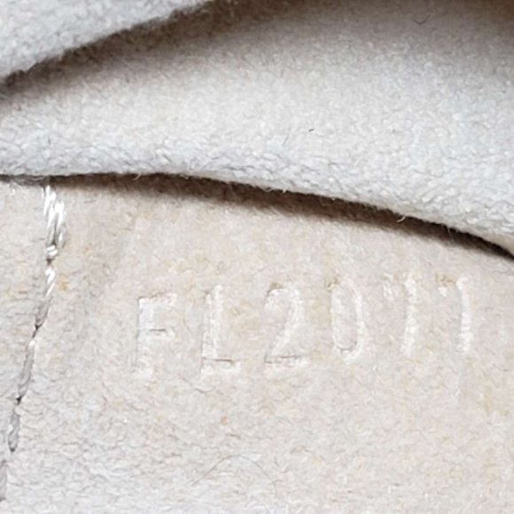 Auth Louis Vuitton Monogram Manhattan GM Hand Bag - Picture 12 of 15